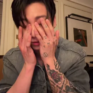 🎞️ Greshnnn god, sticker Telegram 7 sur 118