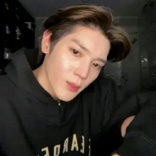 🛹 Theiro @taeyonghour, стікер Telegram 17 з 90