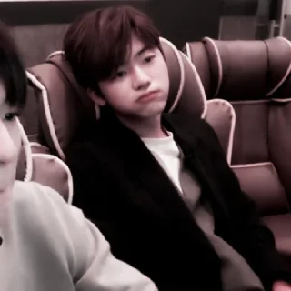 😒 ᥒᥲ jᥲᥱ꧑ιᥒ @CUTESTNANA, sticker Telegram 10 sur 63