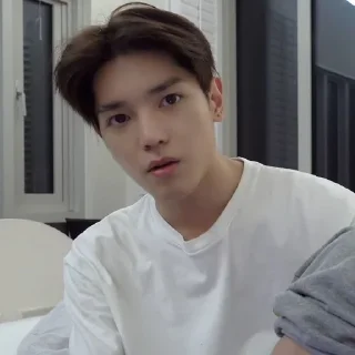 👤 Taeyong by @lovelyong, стикер Telegram 16 из 80