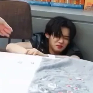 🕹 yeonjun @stickeraibkpop, стікер Telegram 23 з 32