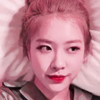 😏 ⋆ park chaeyoung ⋆ @pradaskirts, стикер Telegram 5 из 30
