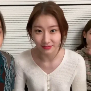 🌰 Chaeryeong 🌰 @Kknioo, sticker Telegram 7 sur 15