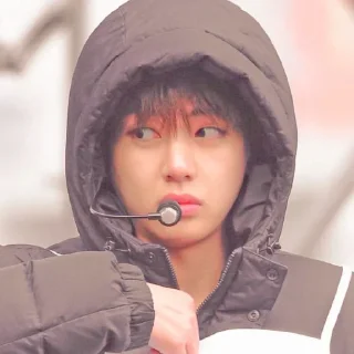 ⩩ taehyung @stiker_kth