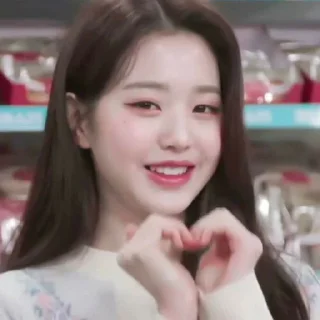 🥰 Wonyoung IVE, стікер Telegram 20 з 31