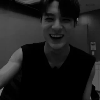 jeno – @babyssluties