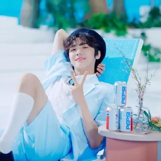 😁 Seongmin, стікер Telegram 7 з 46
