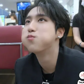 🌰 ꒰han jisung꒱⛩彡 @sejarahujan, Telegram sticker 4 of 55