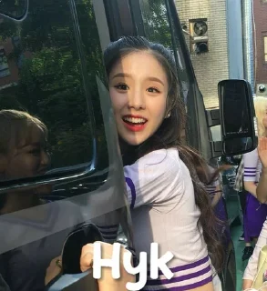 @GANTENGMENAWAN — HEEJIN༊*·˚ .