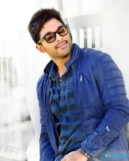 🤓 Allu Arjun, sticker Telegram 21 sur 43