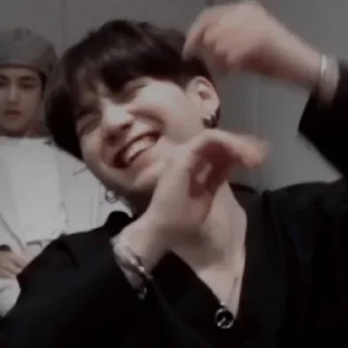 ⋆ SUGA ࿈ 𖡻 @petiteyeux