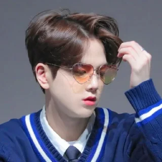 👑 adnan @kimyounghoonn, sticker Telegram 6 sur 110