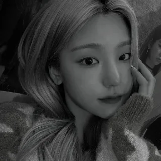 💨 Hwang Yeji · @liachy, стікер Telegram 21 з 35