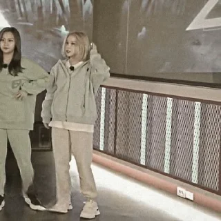 𖥦 ٭࣭ 𖤩 𝗘ᥙꪀ𝗵ᥲ ˖࣪،̲Ꮺ › @stickereunhaa
