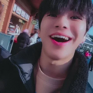 Jaehyuk ` @KOCOKNDASE