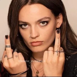 🖕 Maeve Lobb🥵, стикер Telegram 10 из 23