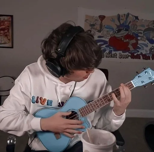 🎸 Sticker from I love karl's mom