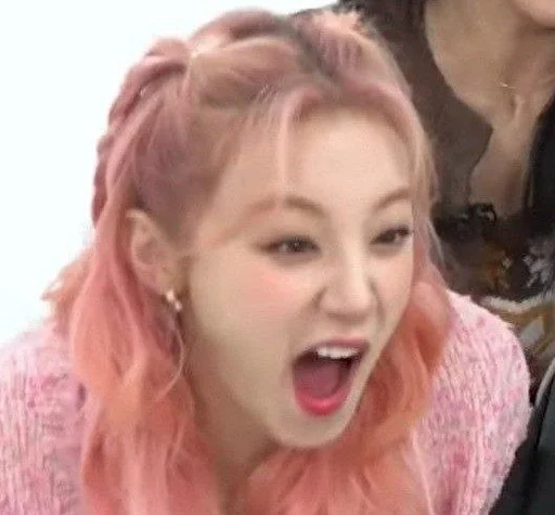 😆 Sticker from gidle