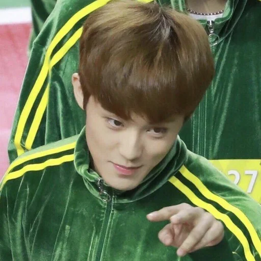 😋 Sticker #14 from mark lee