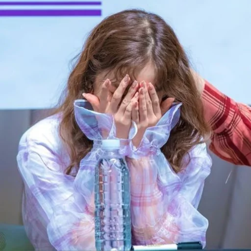 🍿 Sticker #8 from yuqi rndm - @PIYYARRYJIN
